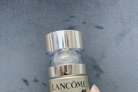 兰蔻菁纯粉底液怎么看剩余多少