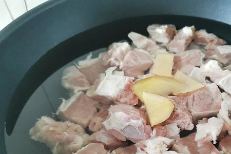煮完牛肉的锅怎么去掉膻味