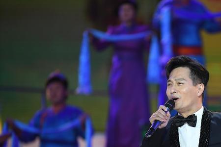 云飞独唱歌曲