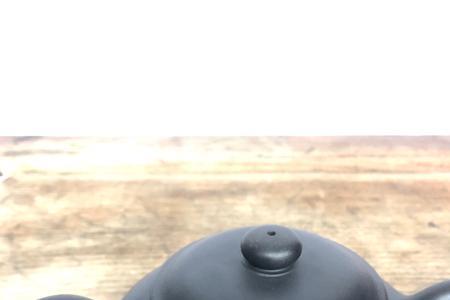 紫砂壶爆铁质正常吗