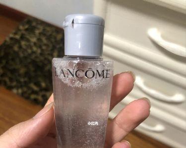 兰蔻极光水开盖有封口吗