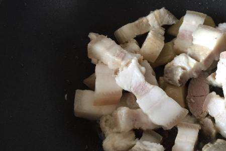 煮肉漂着的肥油能再做菜用吗