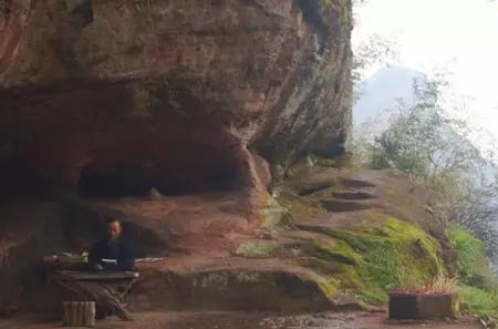 徐霞客为什么两次登上齐云山