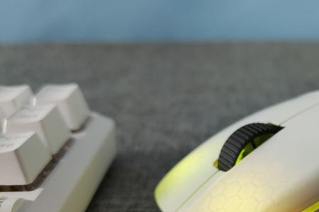 鼠标灯不亮能移动