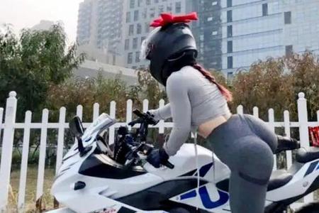 女孩子多少岁可以骑机车