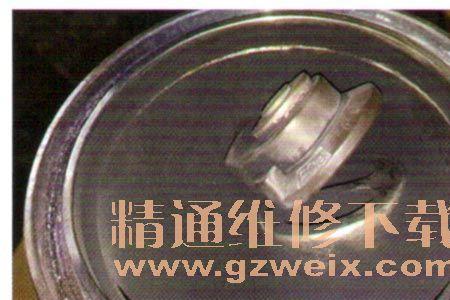 宝马320i加油门有口哨声
