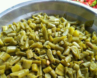 酸豆角怎么炒可以保存时间长点