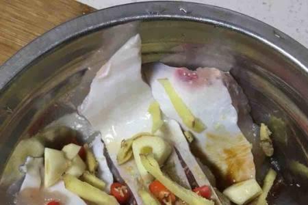 米鱼盐水泡多少时间