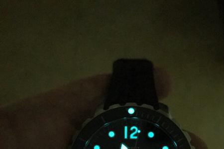 康卡斯夜光是什么原理