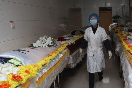 人死后客人一般怎么对家属说