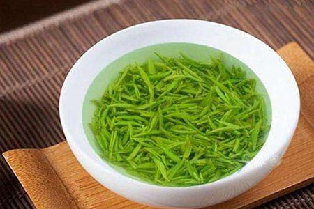 用茶叶泡水是否能鉴定水质