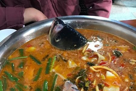 酸萝卜乌江鱼火锅做法