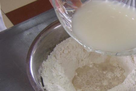 酸奶发酵6个小时还是水状