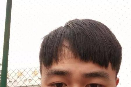 高中男生不肯理发怎么办