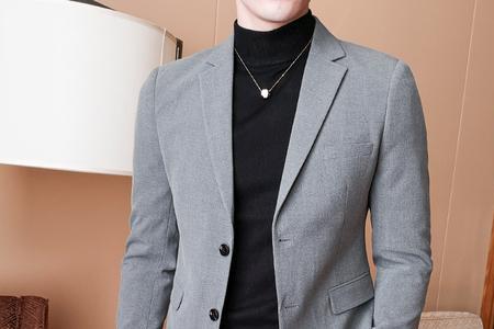 又瘦又高男生西服怎么挑选