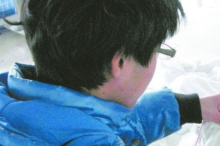 服装厂熨衣服如何避免手指累