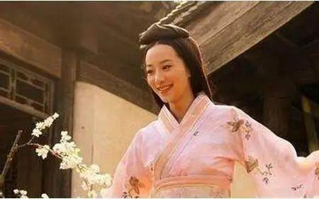 曹操是如何霸拥张绣之妻