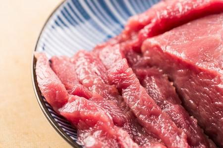乔迁新居可以吃牛肉吗