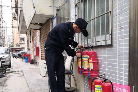 防火巡查人员必须有证吗
