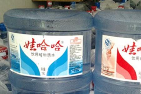 娃哈哈矿泉水能用来做玻璃水吗