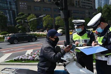 西安电动车带人新规是怎么定的