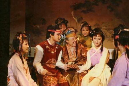 红楼梦贾母结过几次婚