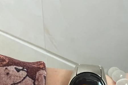 小米手环6能看股票吗