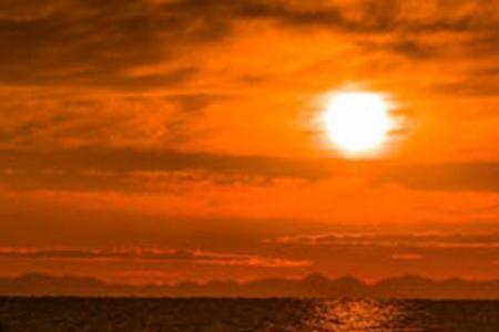 形容夕阳下的影子的词语