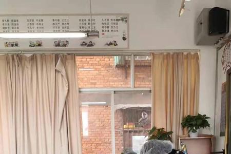 一年级在学校参加配餐可以吗