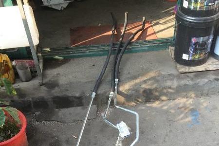 j6p货车方向机油从哪里加