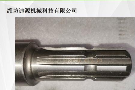 雷沃950拖拉机输出轴咋换轴承