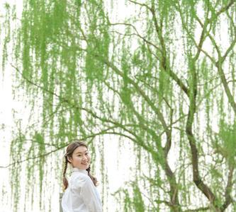 菁菁岁月芊芊芳华的意思