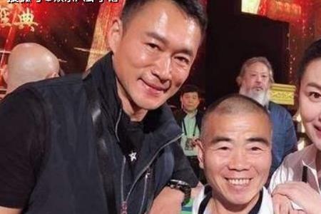 瞩目期待的意思