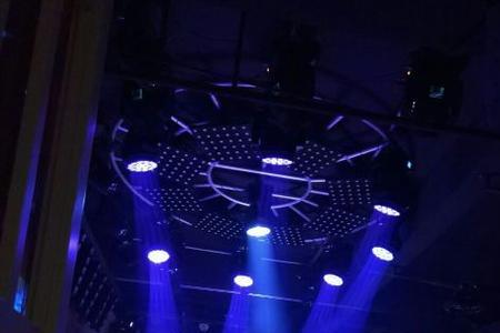 清吧可以和livehouse开一起吗