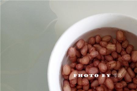 煮花生豆子的水还要不要
