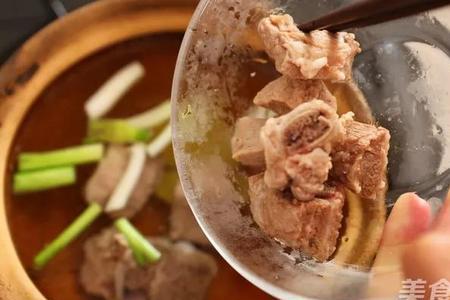 煲排骨汤用什么油好