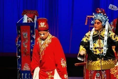 秦腔和京剧哪个更悠久