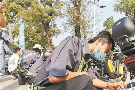 深圳哪有带牌租电动自行车