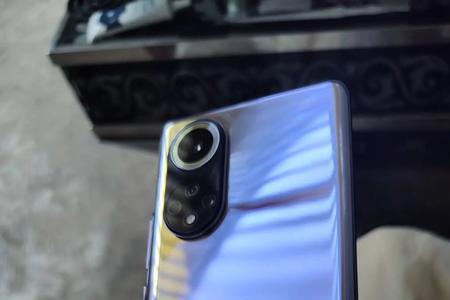 华为nova9掉水里还能用吗