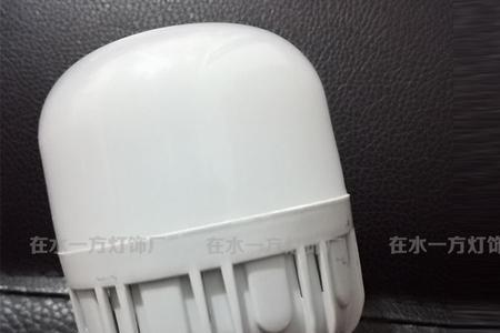 LED灯泡的螺口外露会电人吗