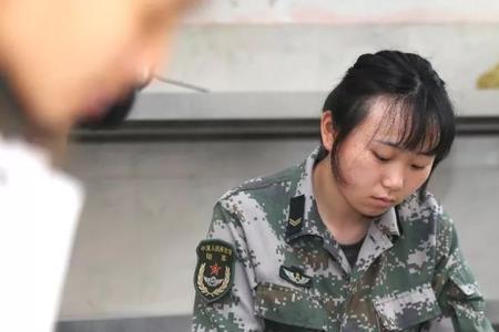 朋友去当女兵的祝福语