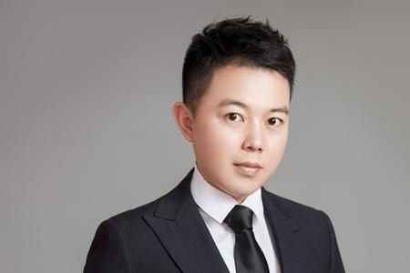 发明电子电视的罗秦格是哪国人