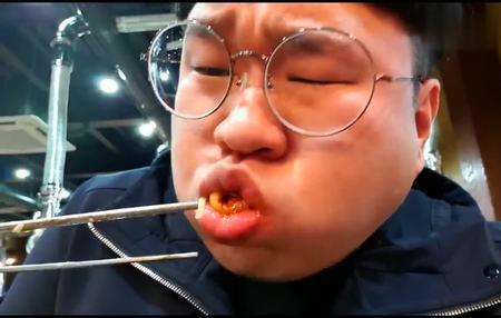 吃饭的声音怎么形容