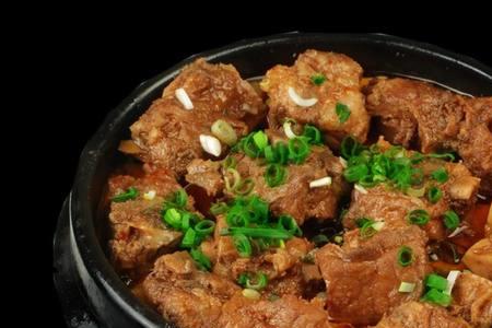 砂锅炖排骨好吃还是铁锅炖好吃