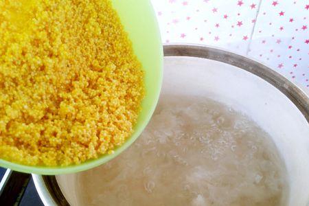 小米粥煮熟后是白色滴正常吗