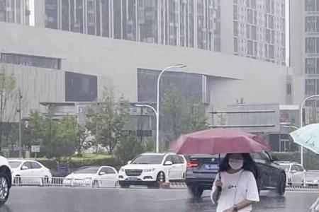 久旱初雨的近义词