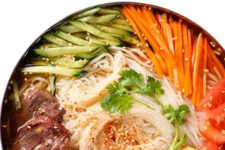牛肉板面有塑料味咋回事