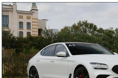 捷尼赛思g70跟ct4哪个后排大