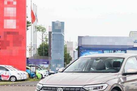 速腾2023卓越版plus是矩阵大灯吗