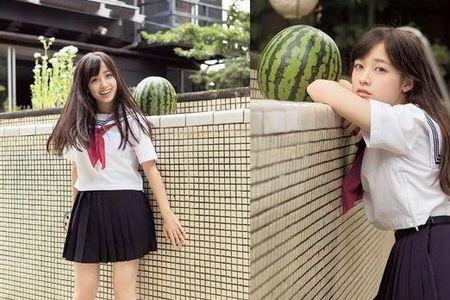 不直的女生叫什么